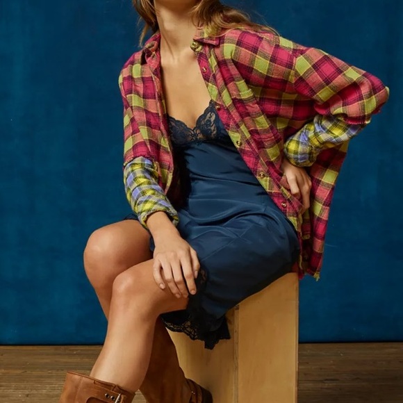 LAST 1- NEW UO combo oversized flannel shirt or shacket - Picture 2 of 10